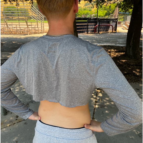 NIKE HALF SHIRT CROPPED CUT OFF BOTTOM FOOTBALL T CROP MEN DRI FIT WORKOUT SPORT - Picture 6 of 16